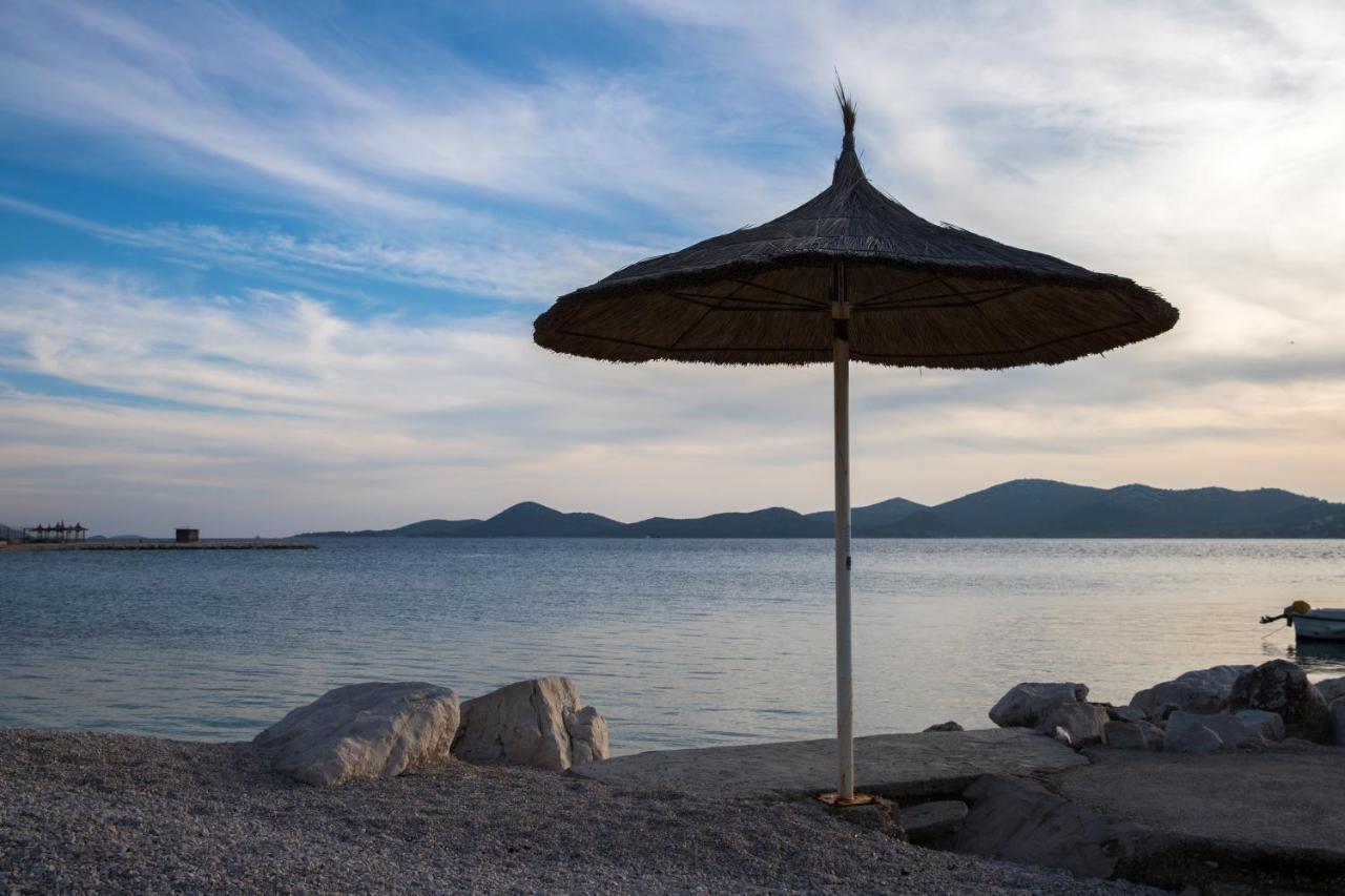 Apartmani Dina Biograd Na Moru Extérieur photo
