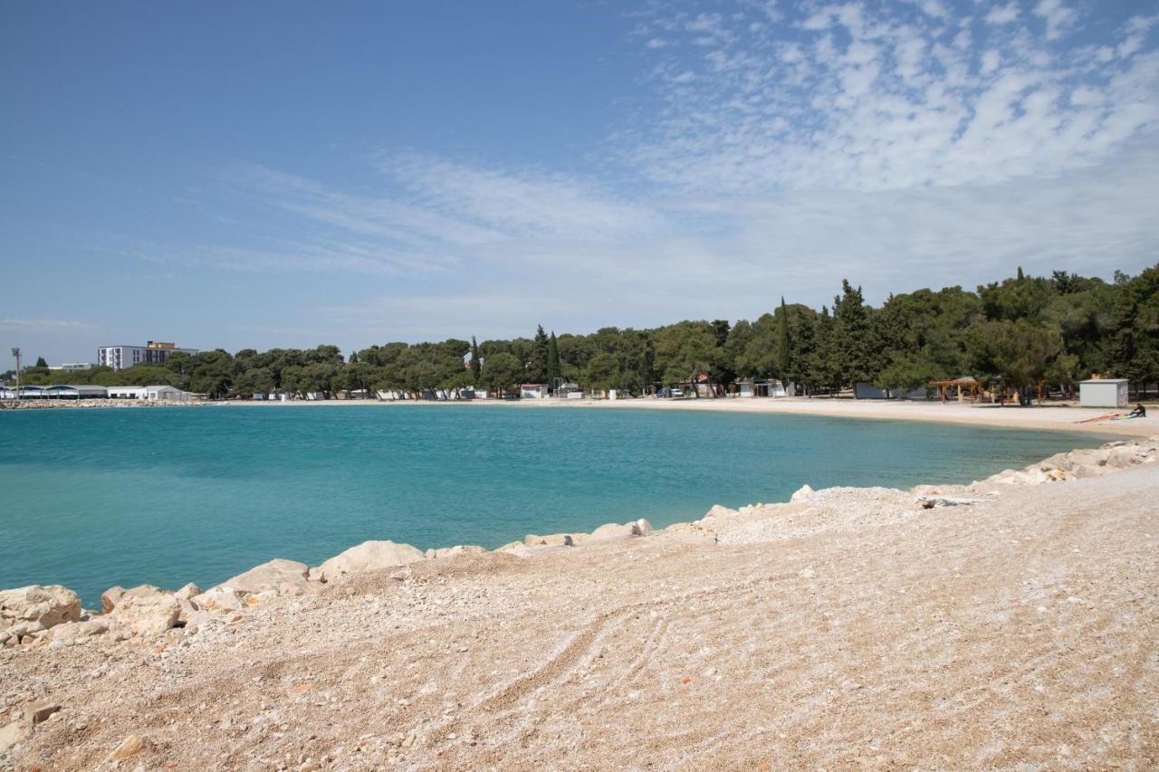Apartmani Dina Biograd Na Moru Extérieur photo
