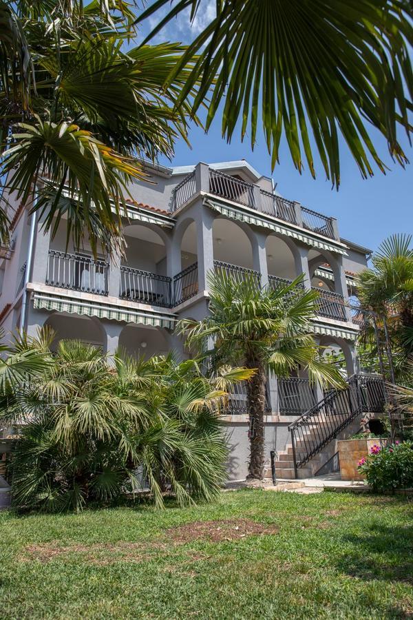 Apartmani Dina Biograd Na Moru Extérieur photo