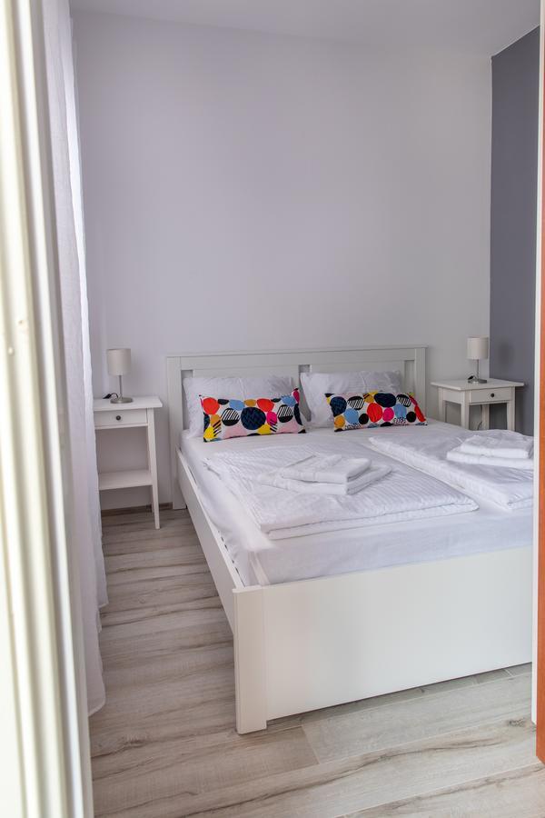 Apartmani Dina Biograd Na Moru Extérieur photo